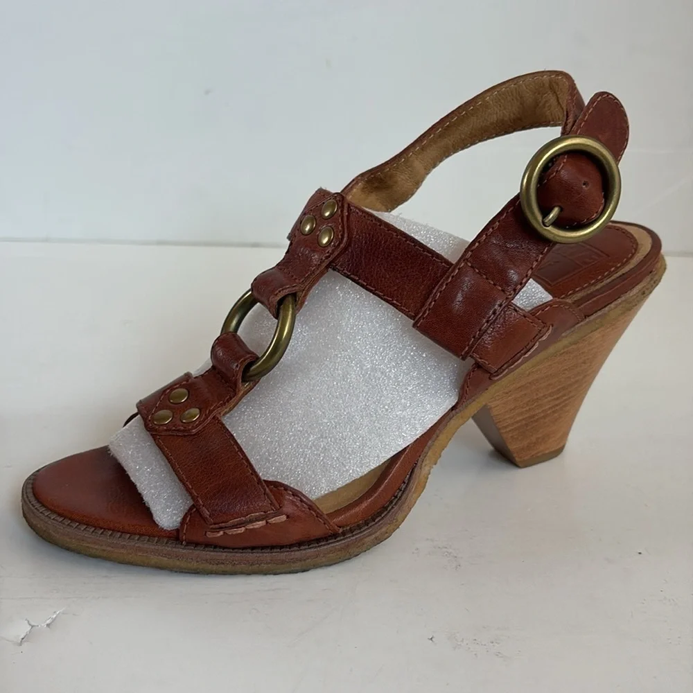 Frye Mandy T Strap brown leather up gladiator gold hardware open toe sandal cone